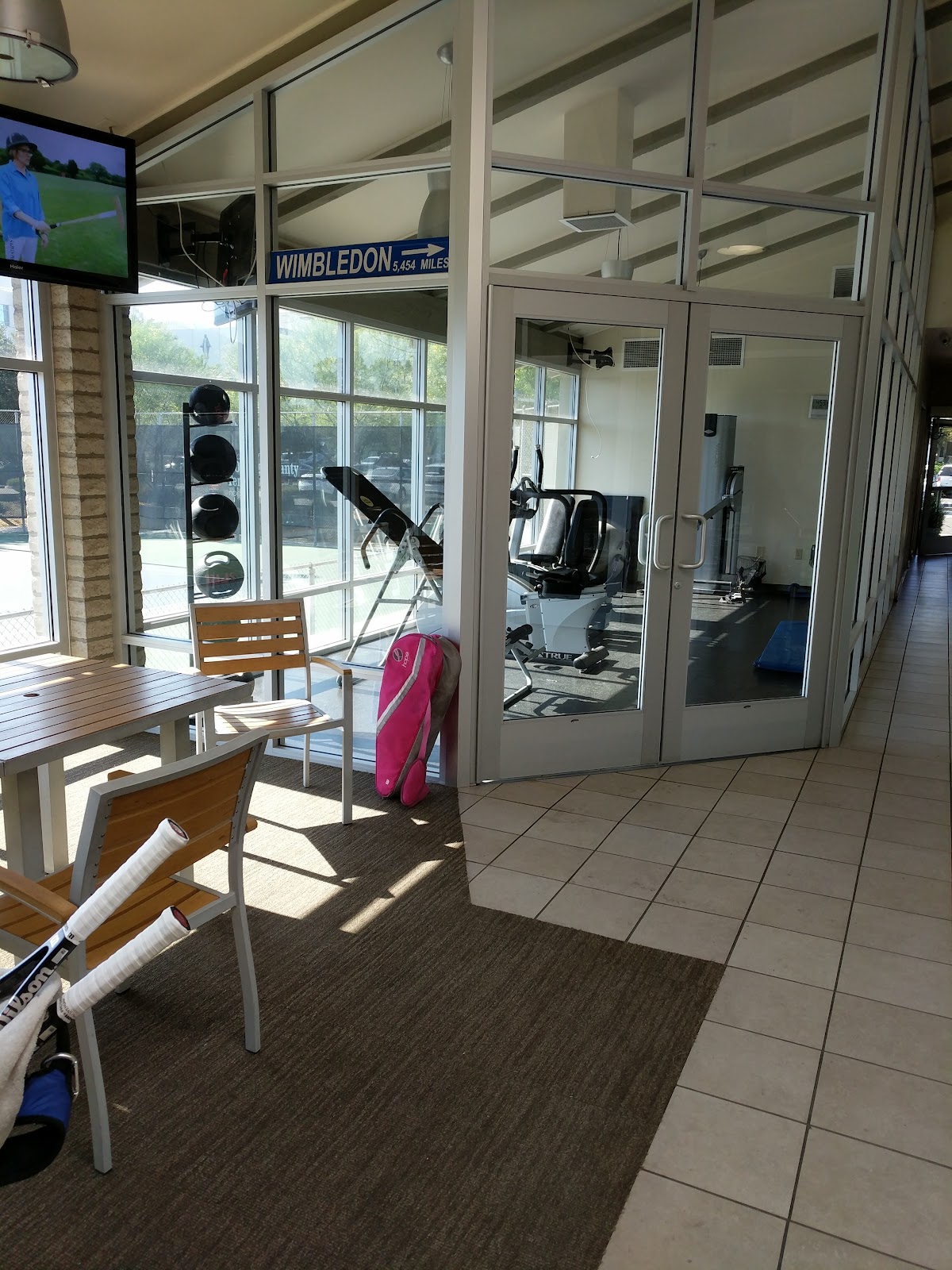 Fullerton Tennis Center - Photo 3