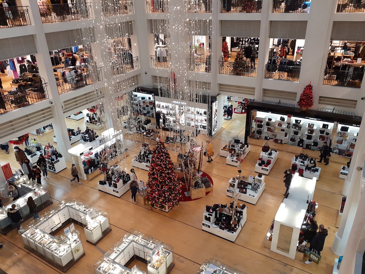 Galeries Lafayette Bayonne - Photo 2