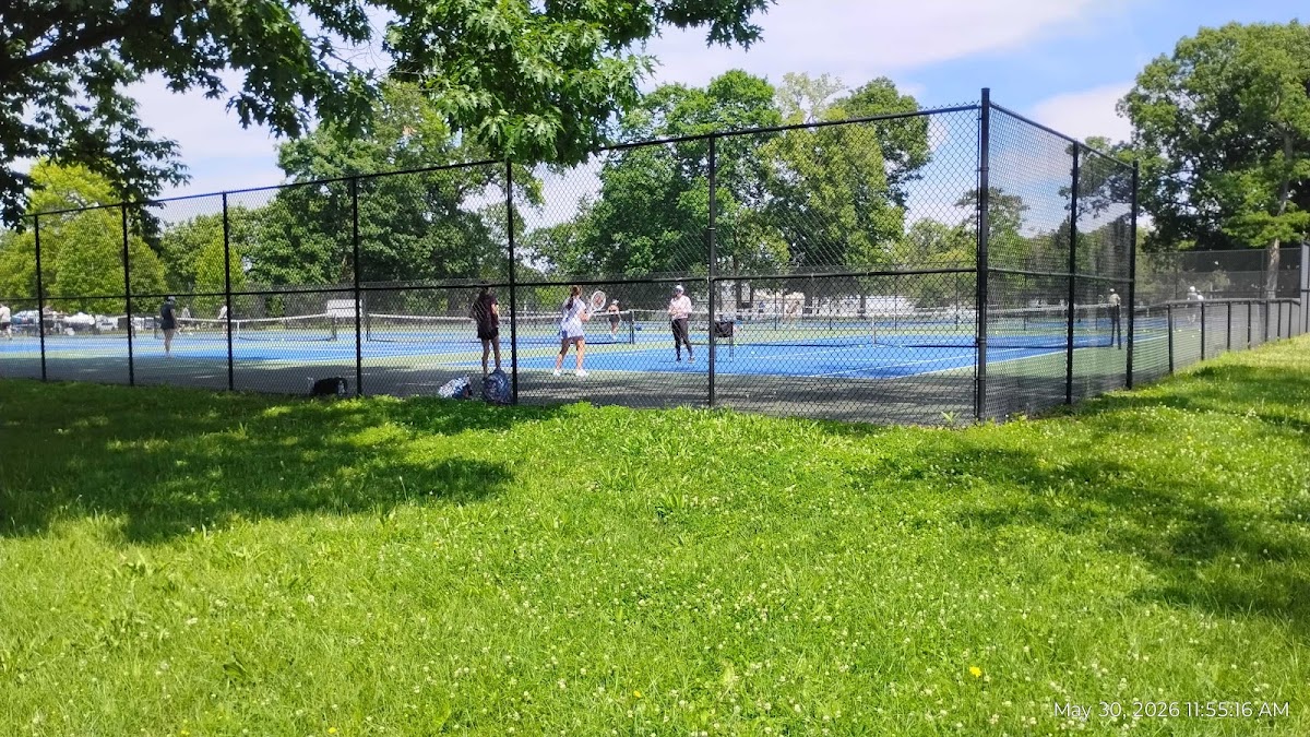Garfield Park Tennis Courts - Photo 2