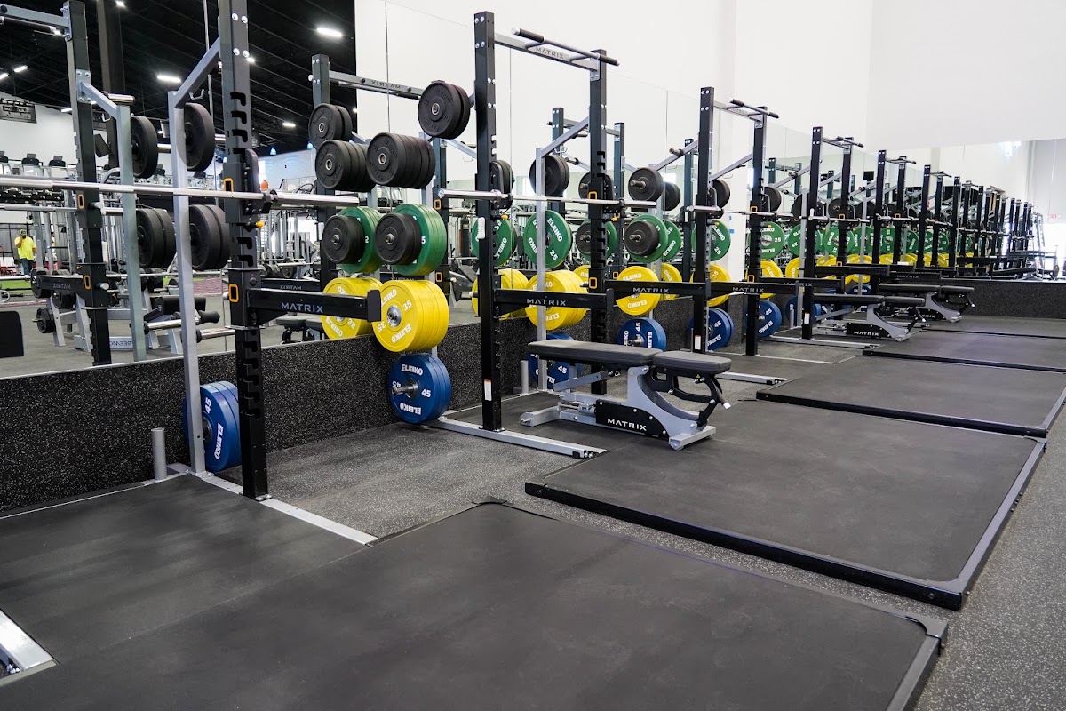 Genesis Health Clubs - KC Racquet Club - Photo 3
