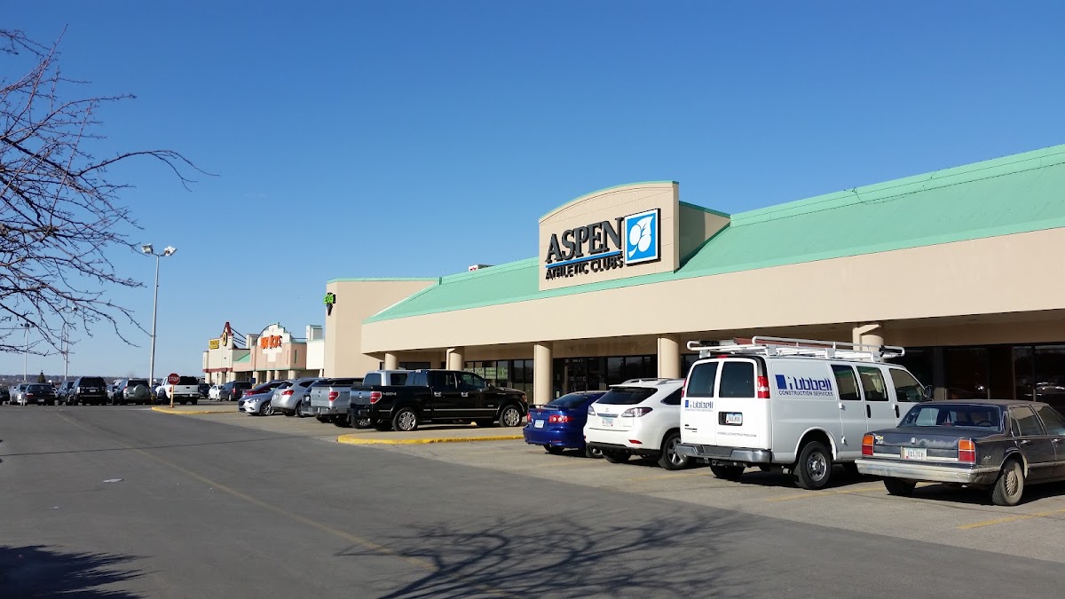 Genesis Health Clubs - Merle Hay - Photo 3