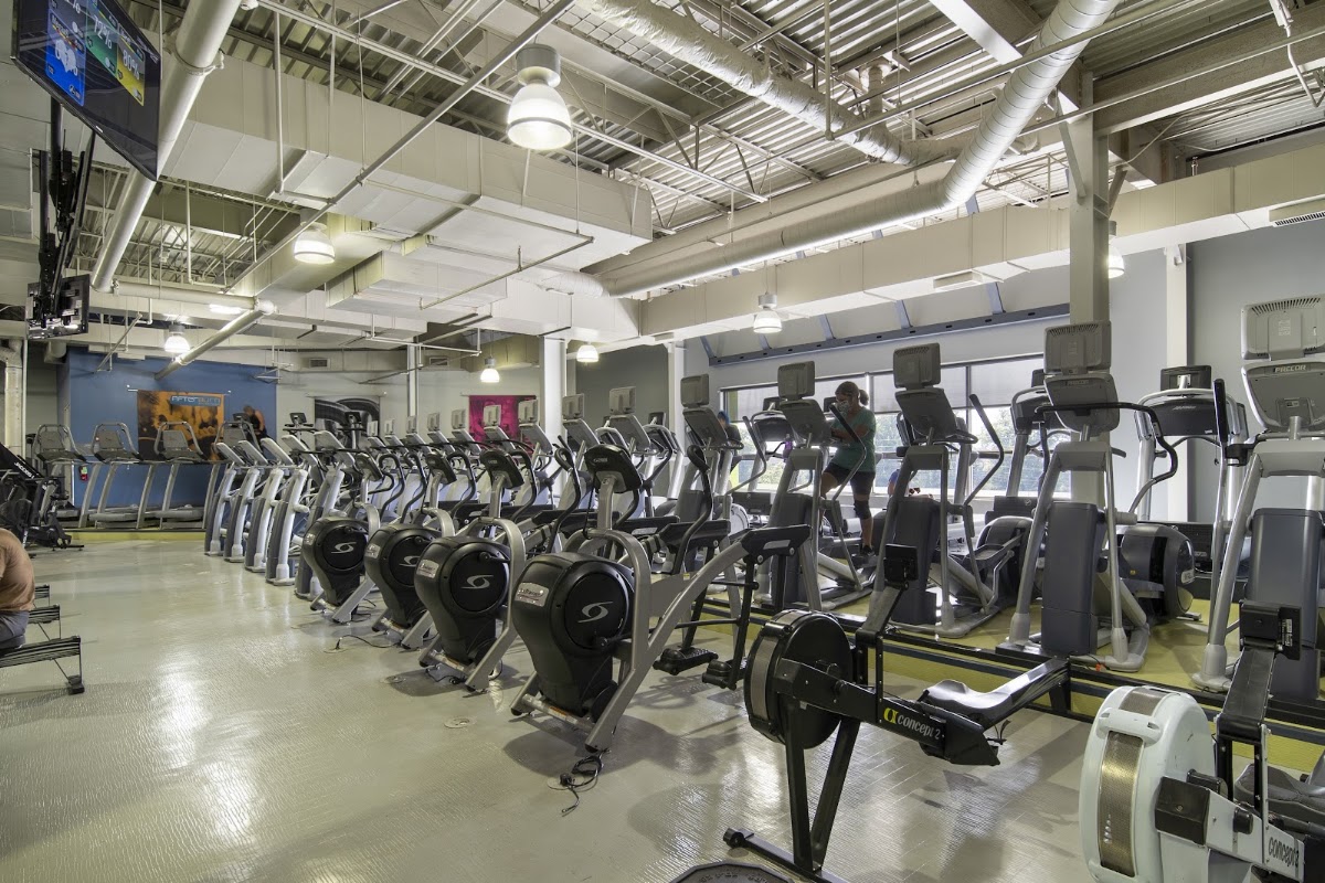 Genesis Health Clubs - Midtown Tulsa - Photo 2