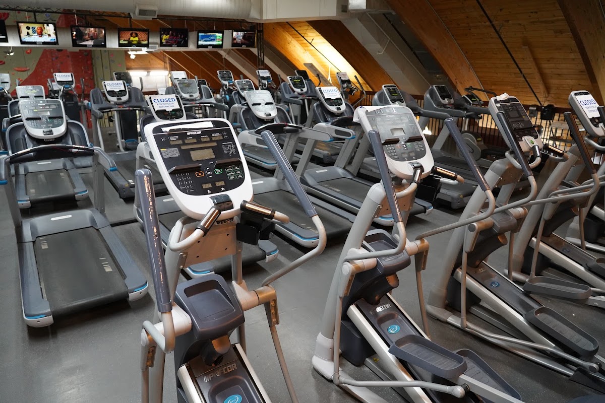 Genesis Health Clubs - Miramont North - Photo 2
