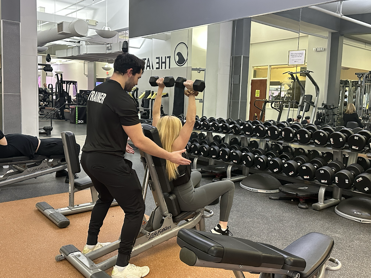 Genesis Health Clubs - The Atlantic Club Red Bank - Photo 3
