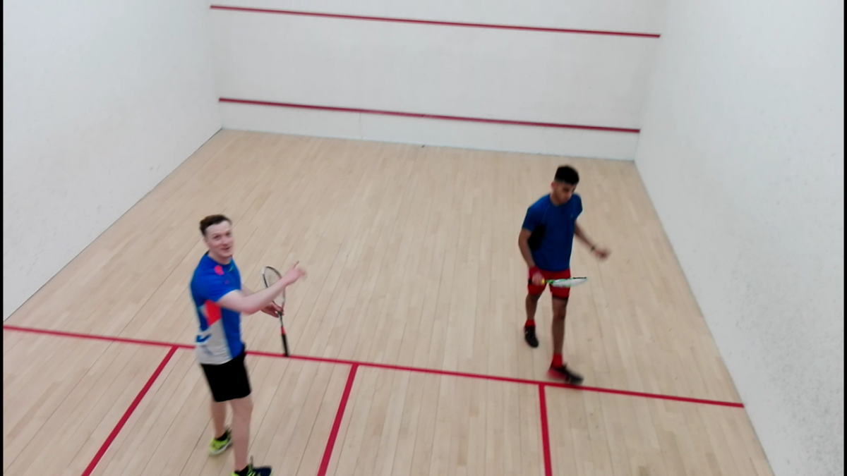 Giffnock Tennis & Squash Club - Photo 3