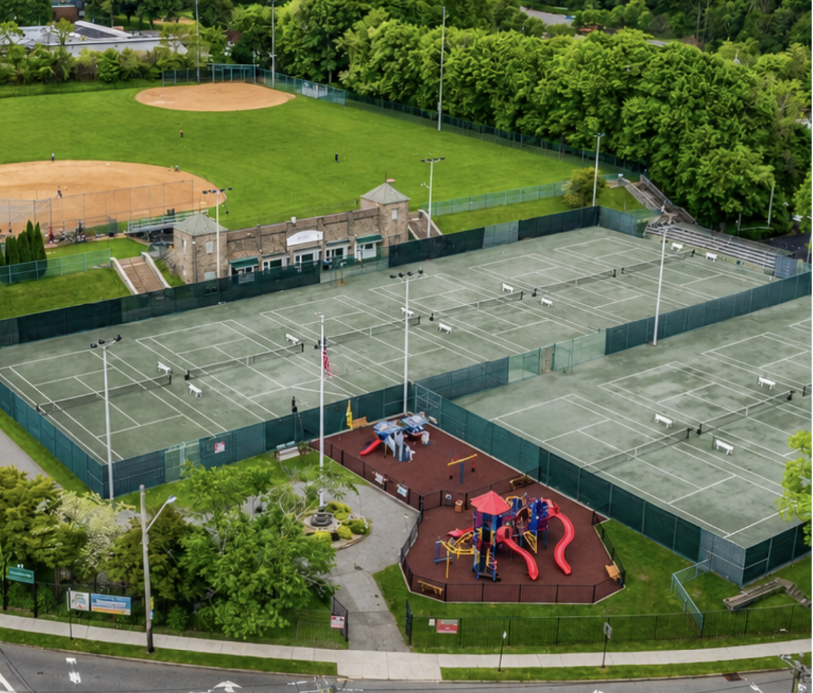 Gillie Tennis Courts - Photo 1