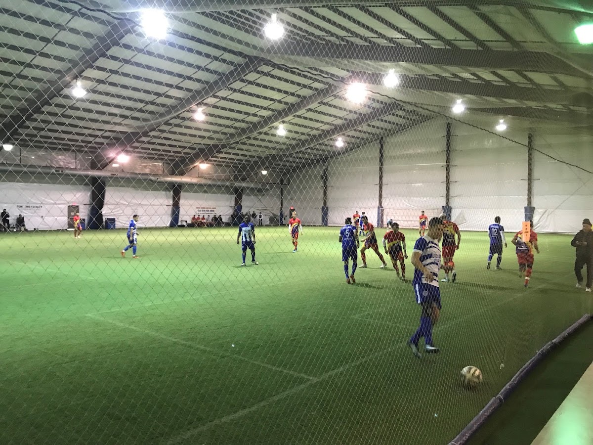 Globall Sports Centers - Nassau - Photo 1