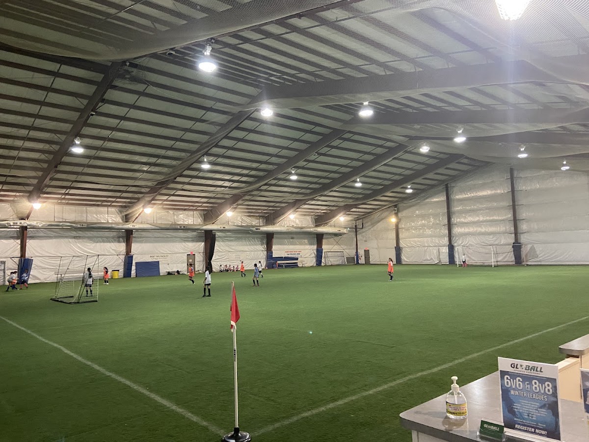 Globall Sports Centers - Nassau - Photo 2