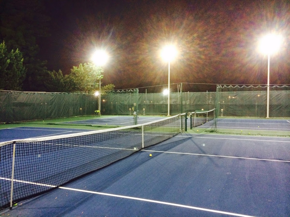 GM Sports tennis Academy - Photo 3