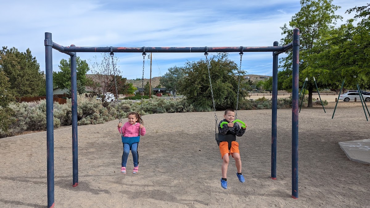 Golden Valley Park - Photo 3