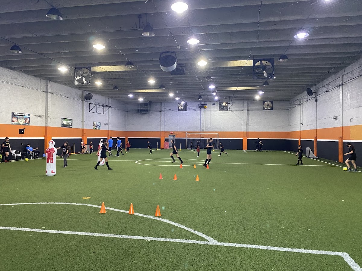Gool Indoor Soccer Doral - Photo 1