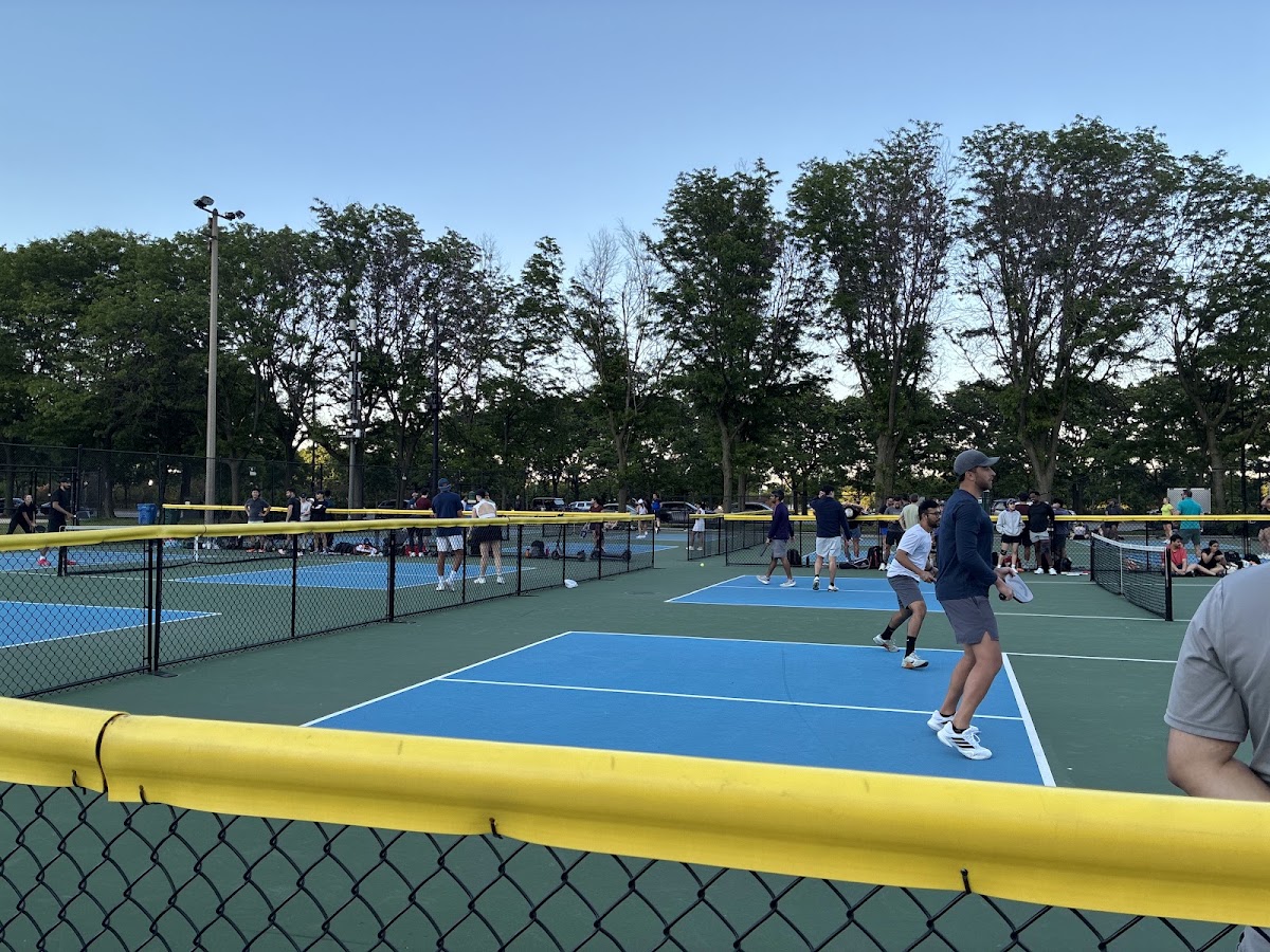Grant Park Pickleball Courts - Photo 2