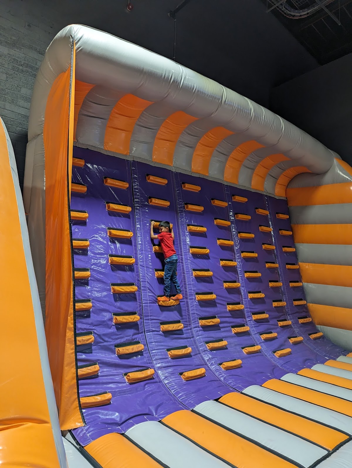 Gravity Active Stevenage - Photo 2