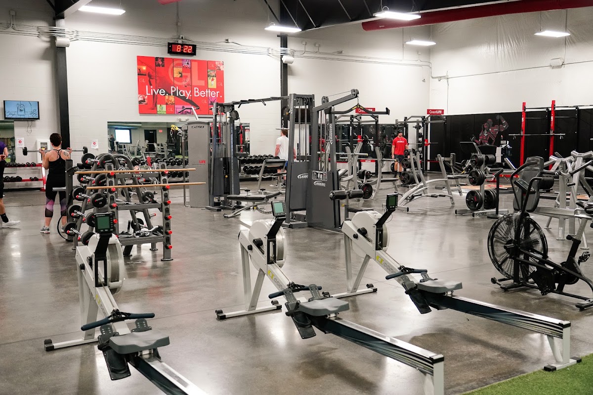 GreatLIFE Woodlake Athletic Club - Photo 2