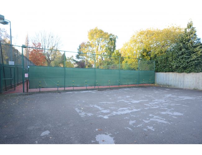 Grove Tennis Club - Photo 2