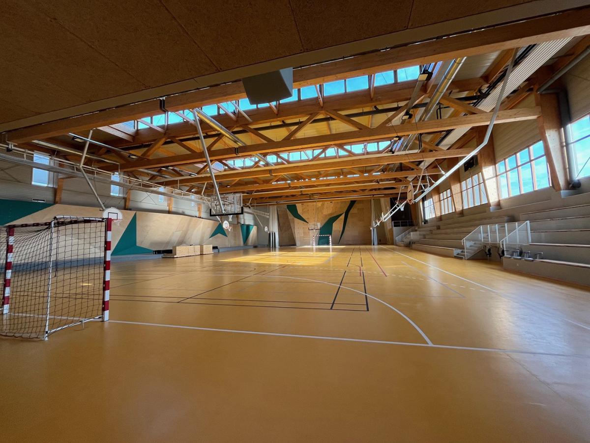 Gymnase Marie Paradis - Photo 1