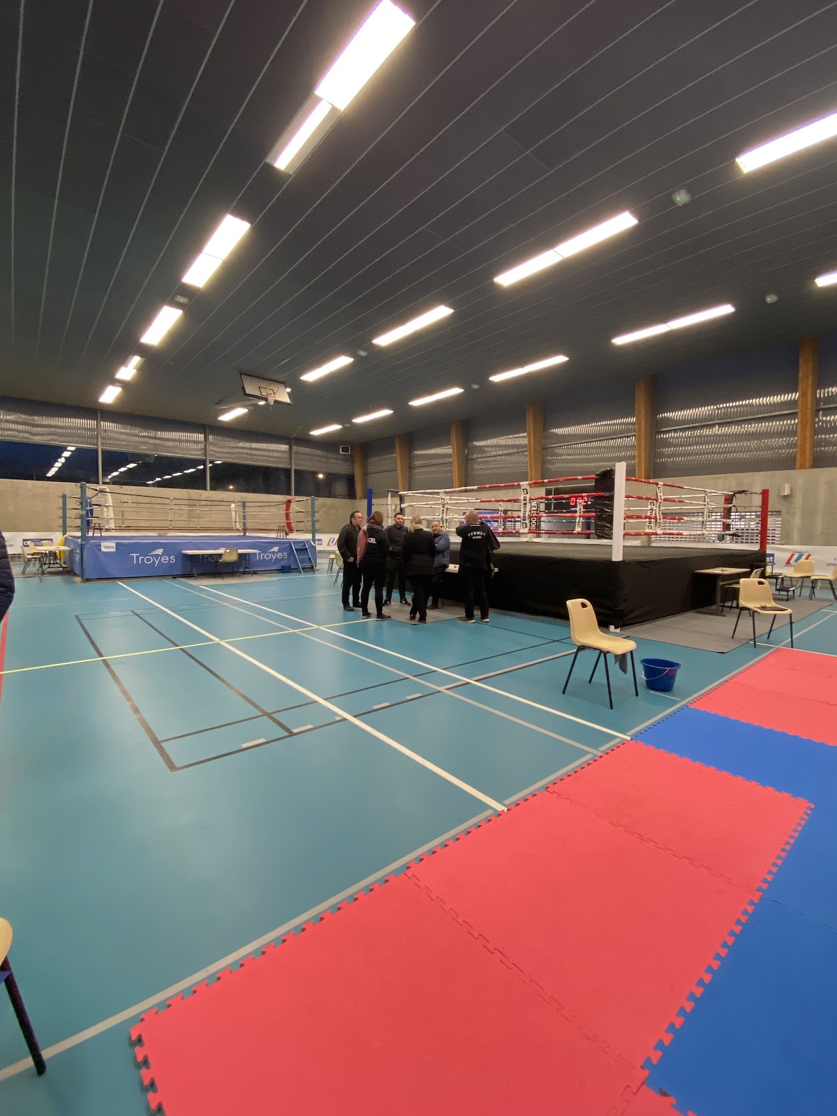 Gymnase René Lacoste - Photo 1