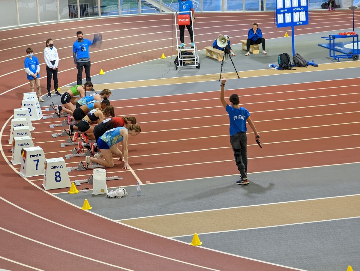 Halle d'athlétisme Maryvonne Dupureur - Photo 2