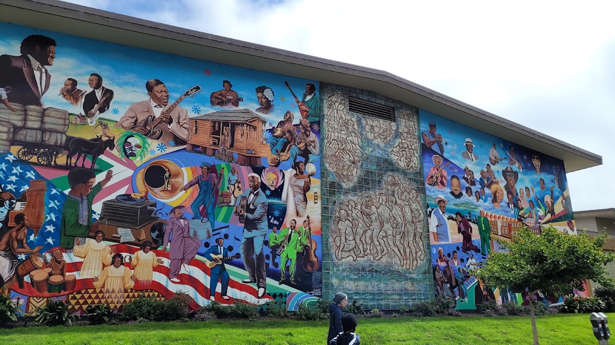 Hamilton Recreation Center - Photo 2