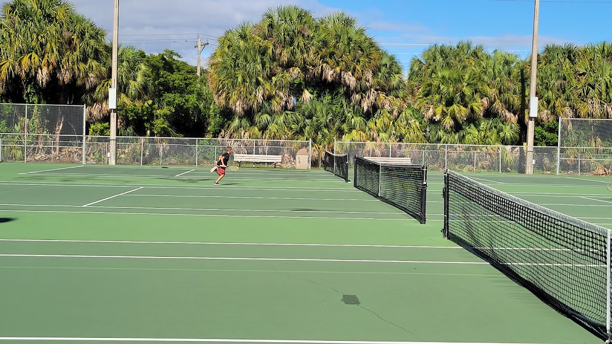 Hancock Tennis Center - Photo 3
