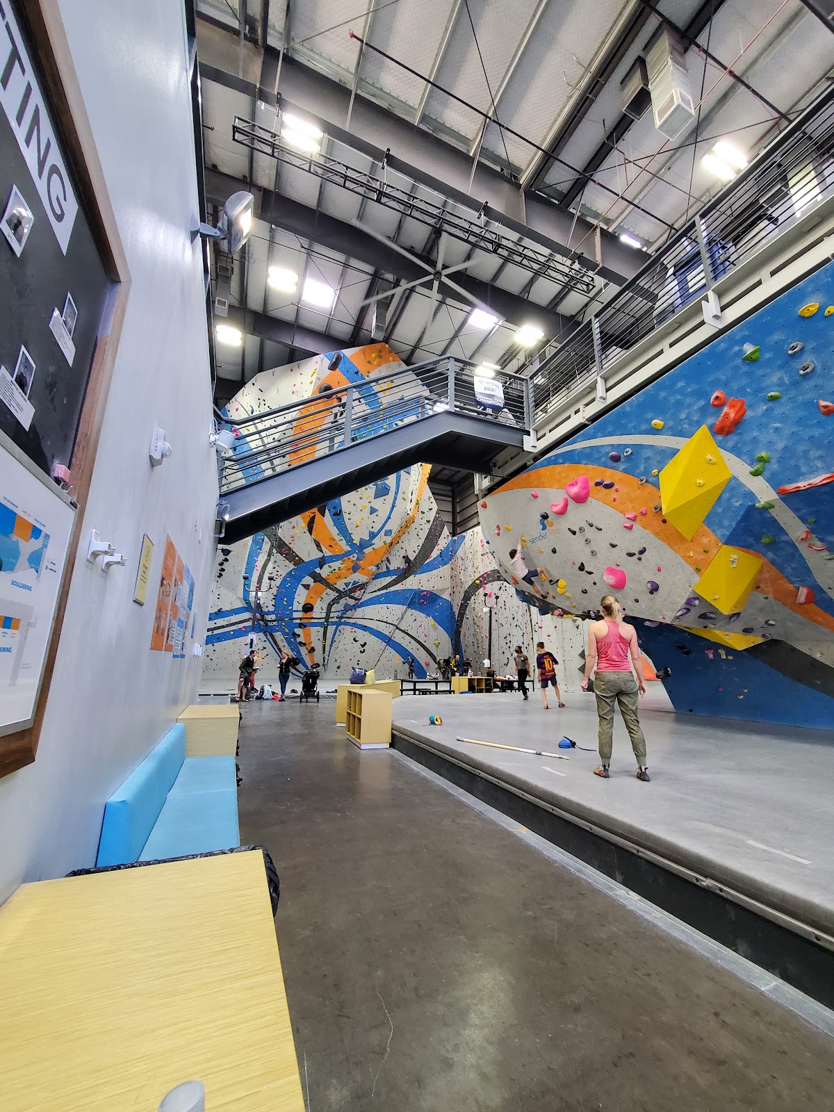 Hangar 18 South Bay - Photo 2