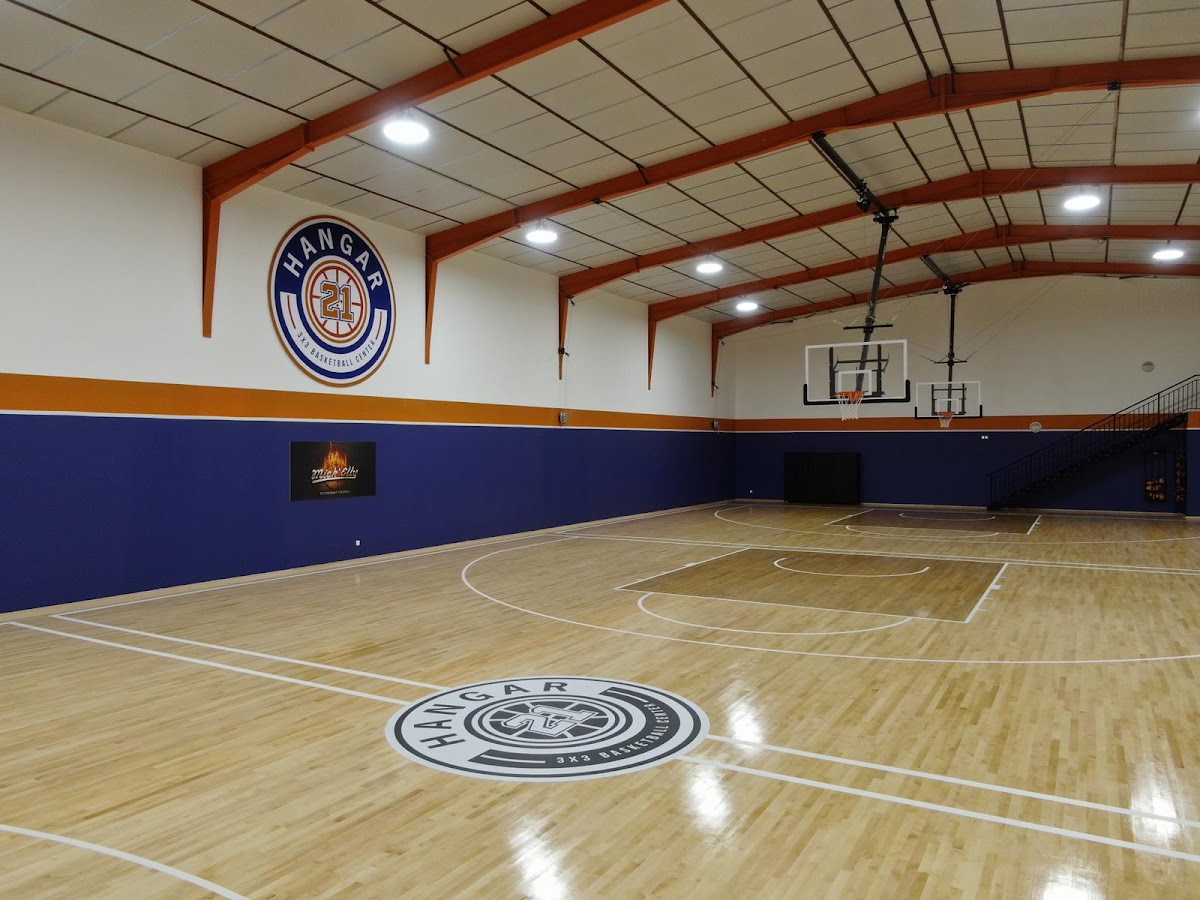 Hangar 21