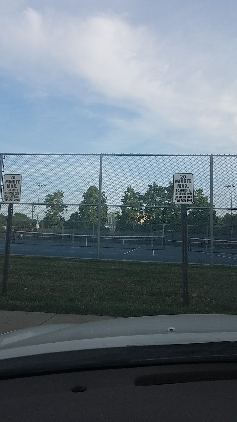 Harper Public Tennis Courts - Photo 2