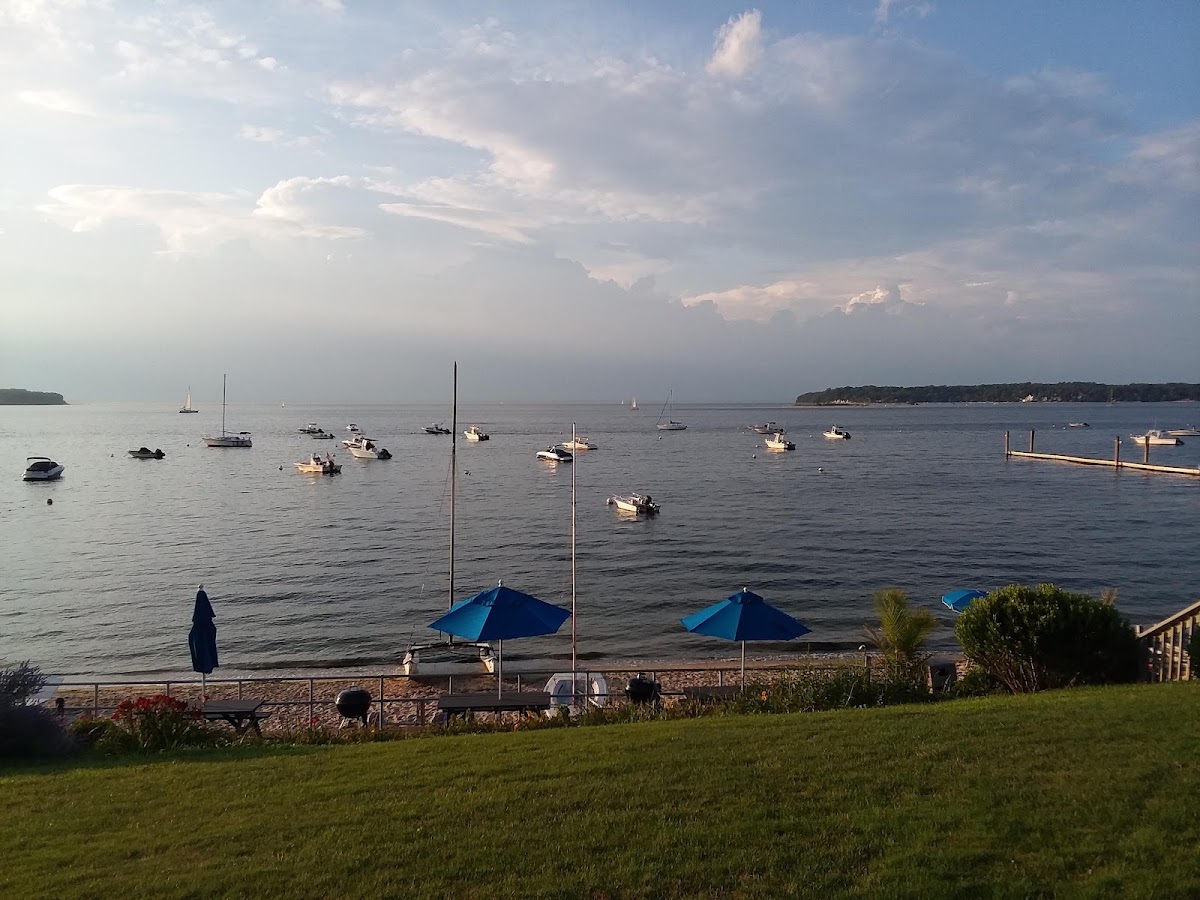 Head Of The Bay Club - Photo 2