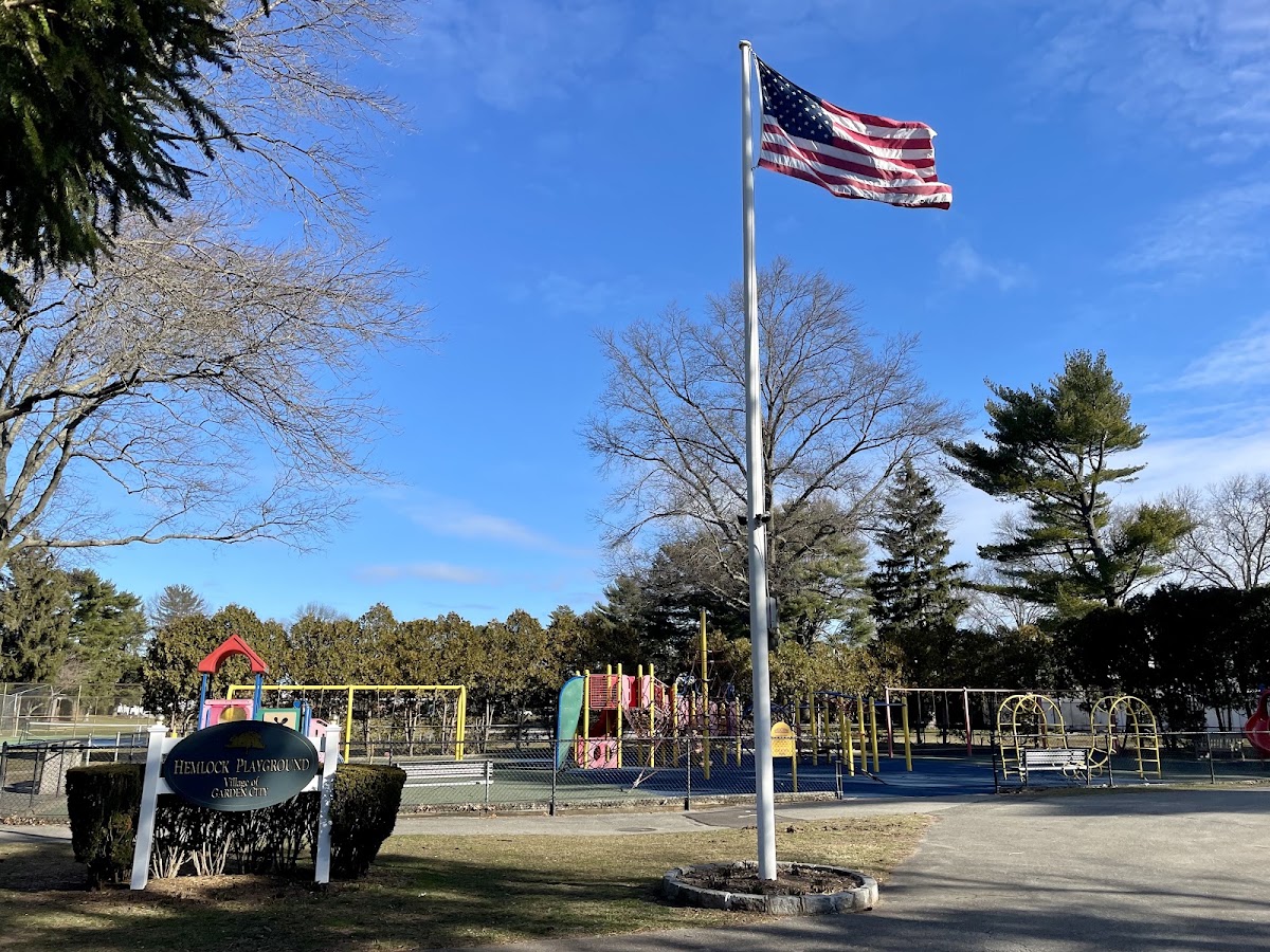Hemlock Playground (Garden City) - Photo 3