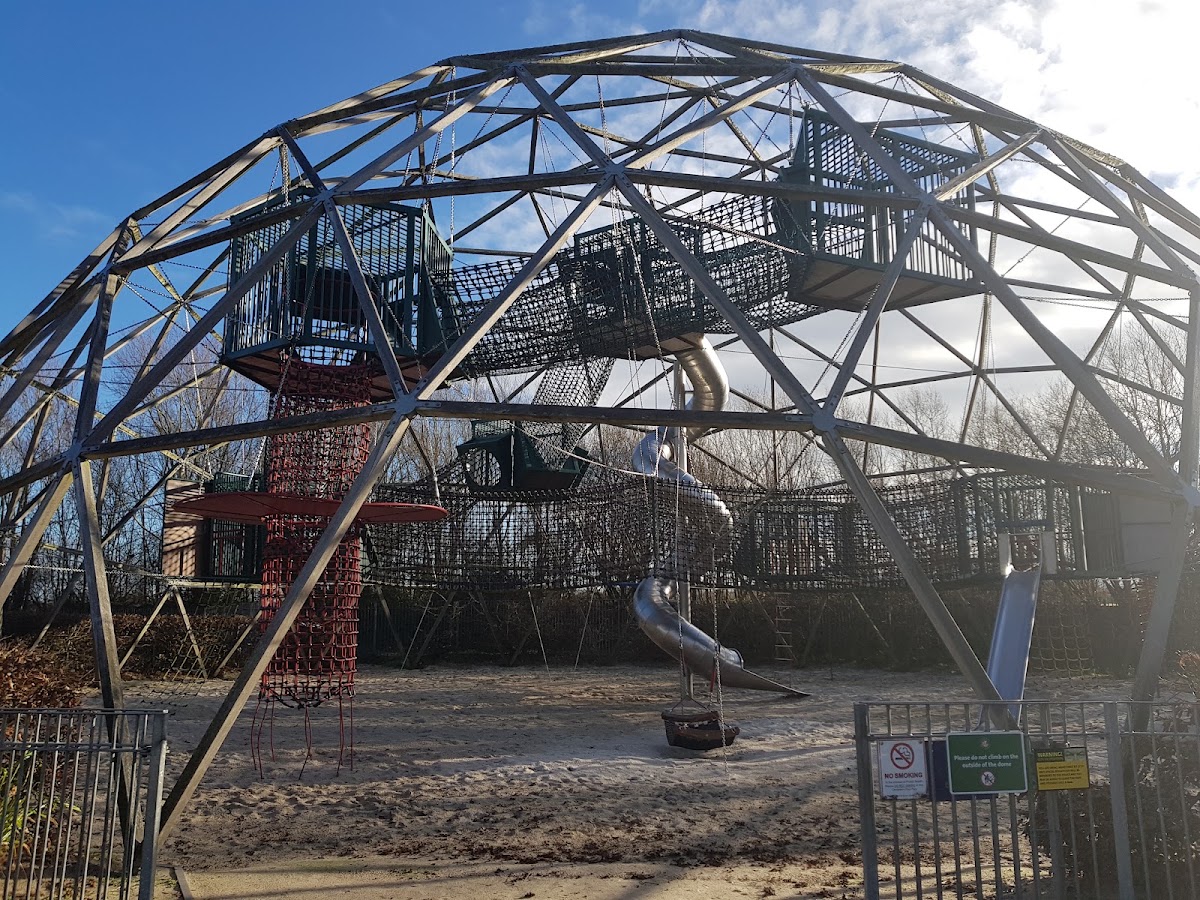 Hengrove Park Leisure Centre - Photo 3