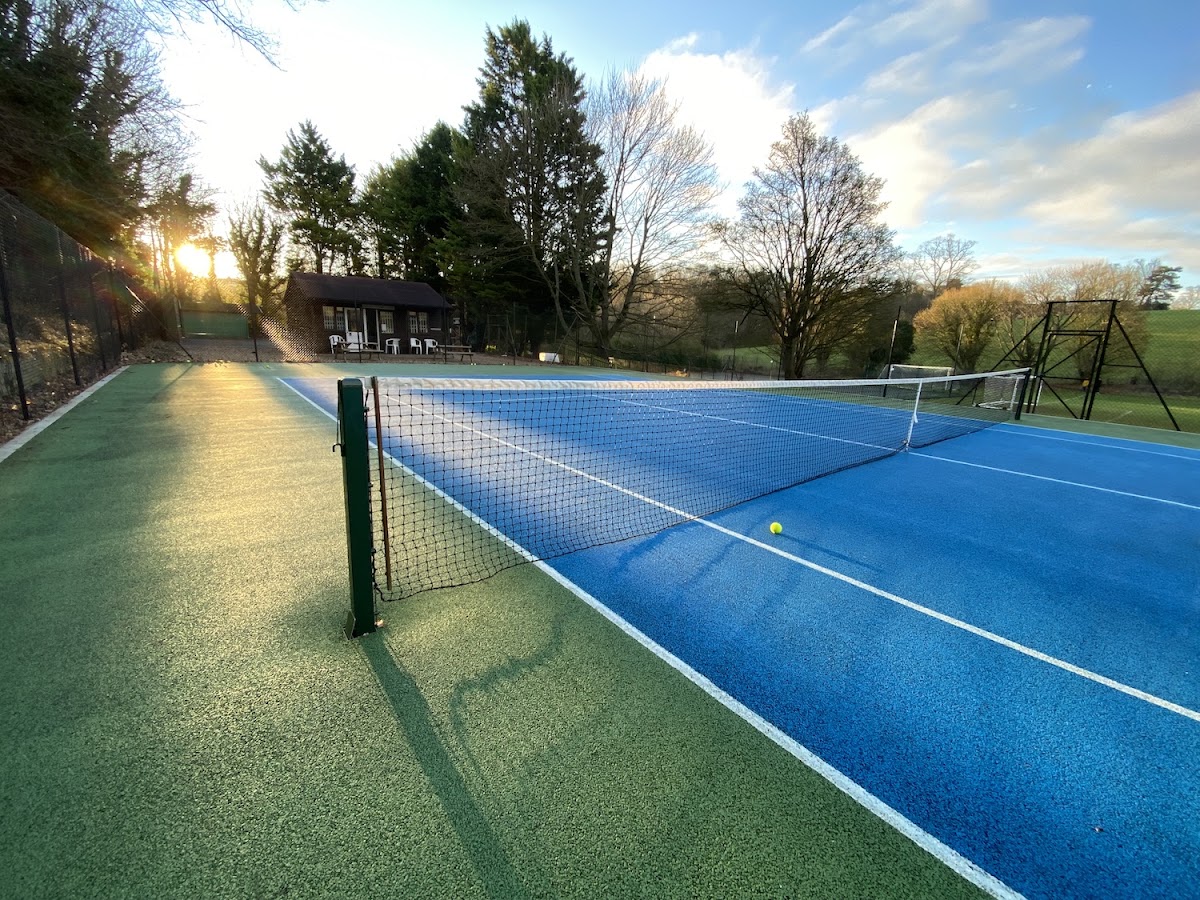 Henley Tennis Club - Photo 1