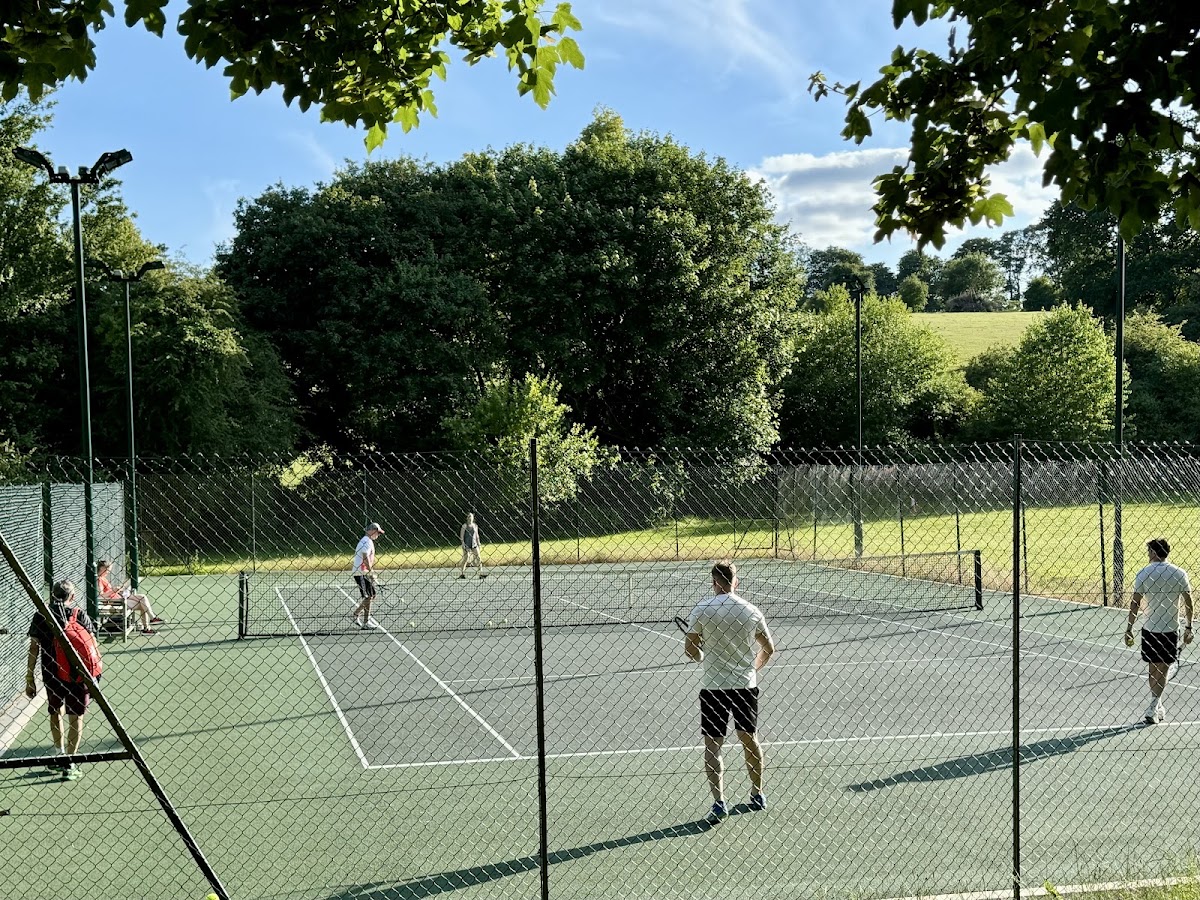Henley Tennis Club - Photo 3