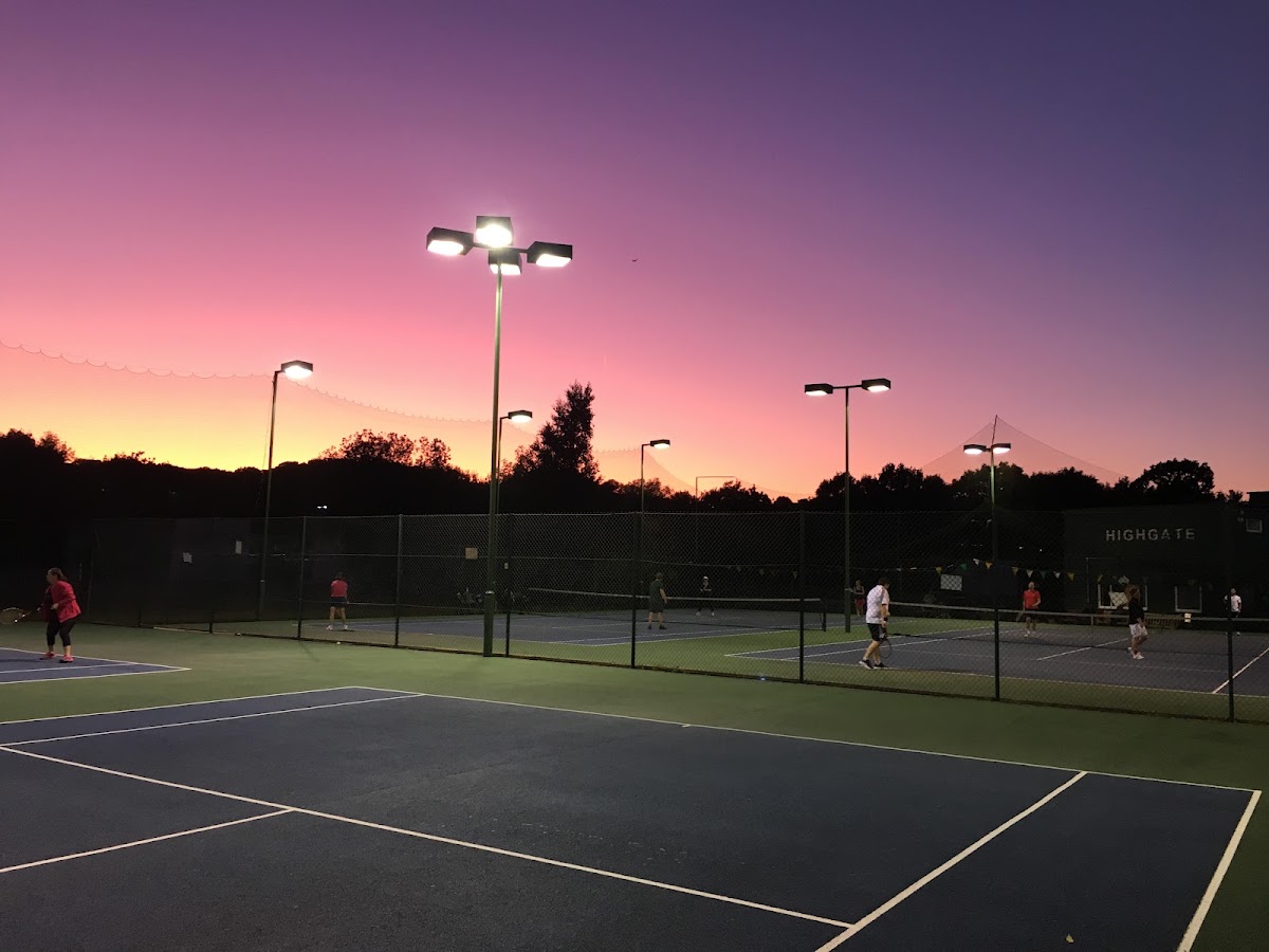 Highgate Cricket and Lawn Tennis Club - Photo 3