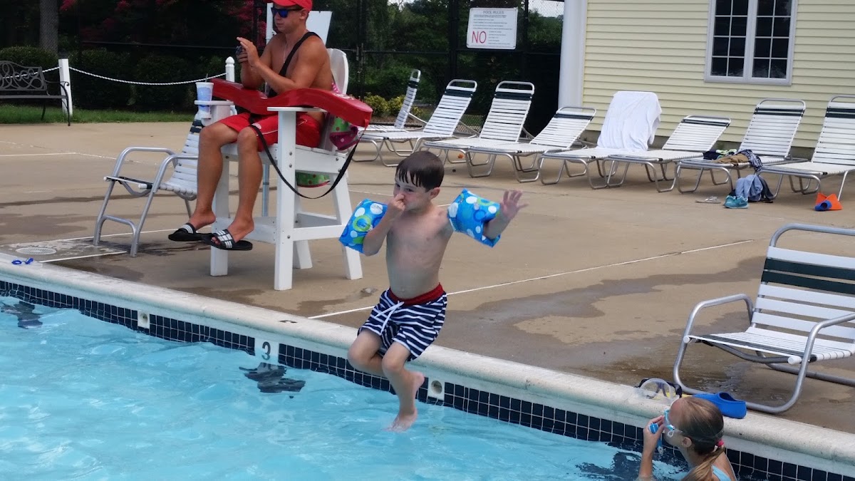 Highland Park Pool - Photo 2
