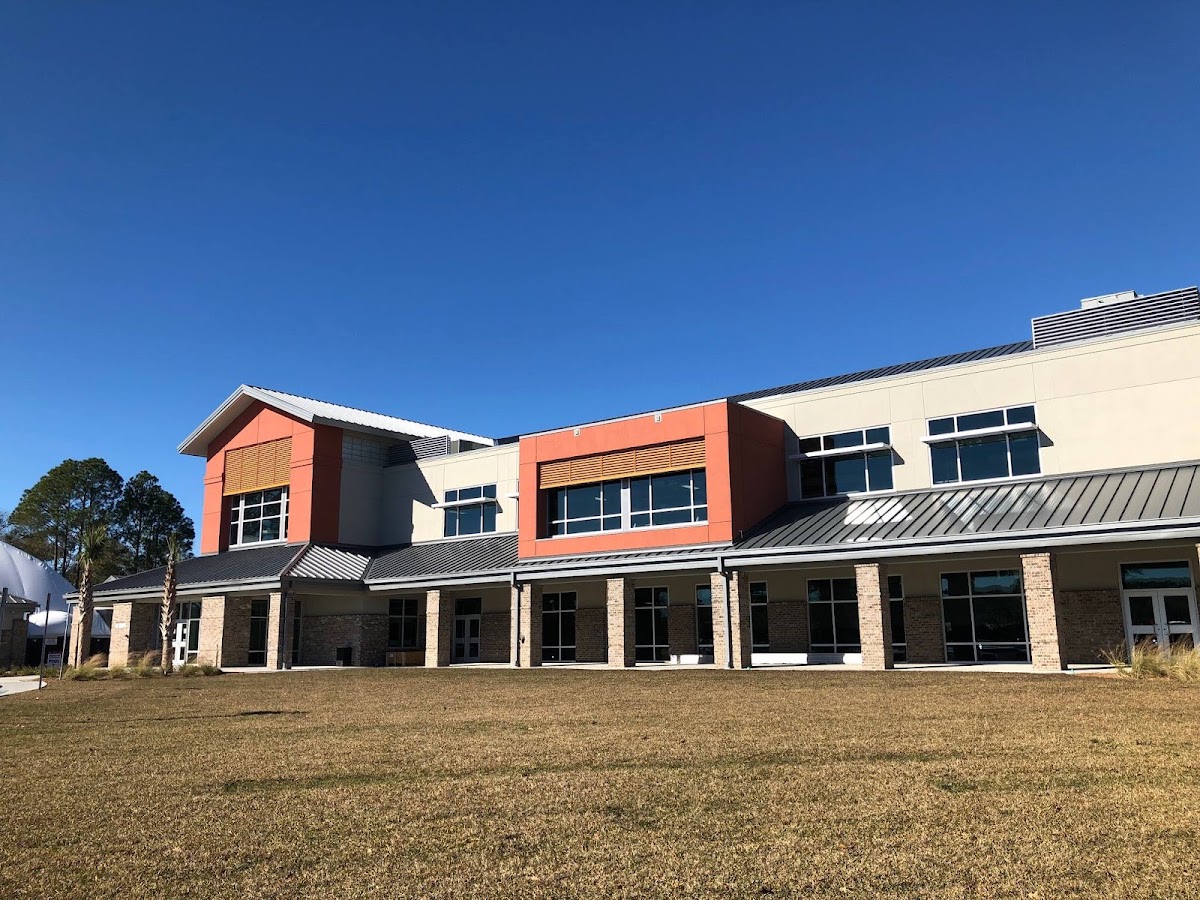Hilton Head Island Recreation Center - Photo 1