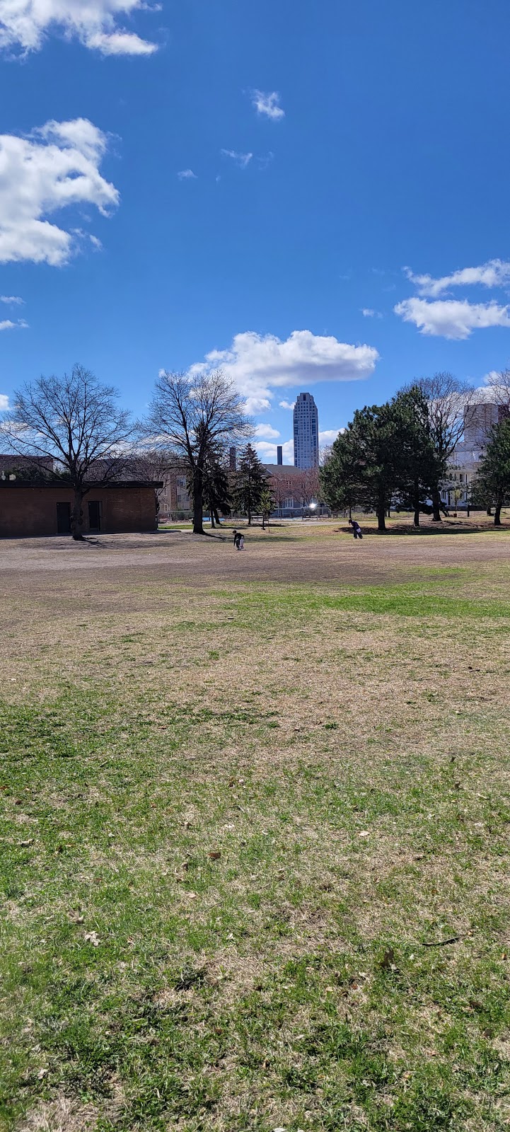 Holmes Park Tennis Court - Photo 1