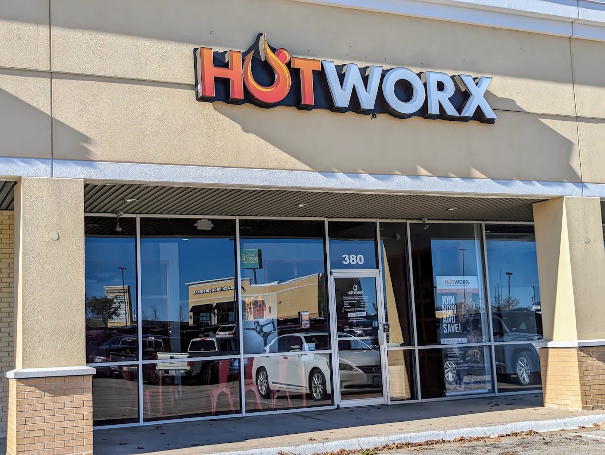 HOTWORX - Arlington, TX - South - Photo 2