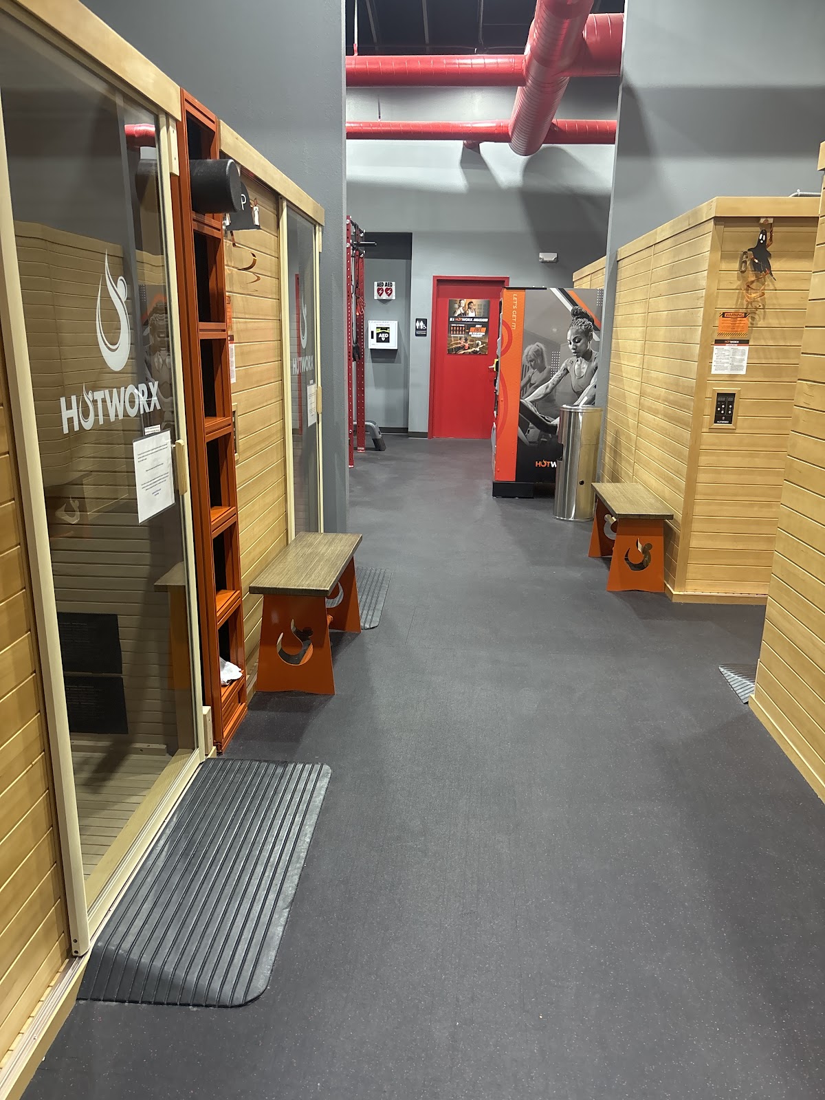 HOTWORX - El Paso, TX - Montwood - Photo 2