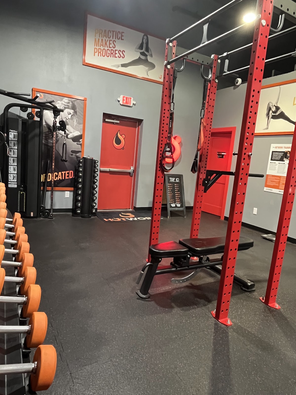 HOTWORX Round Rock, TX - University - Photo 3