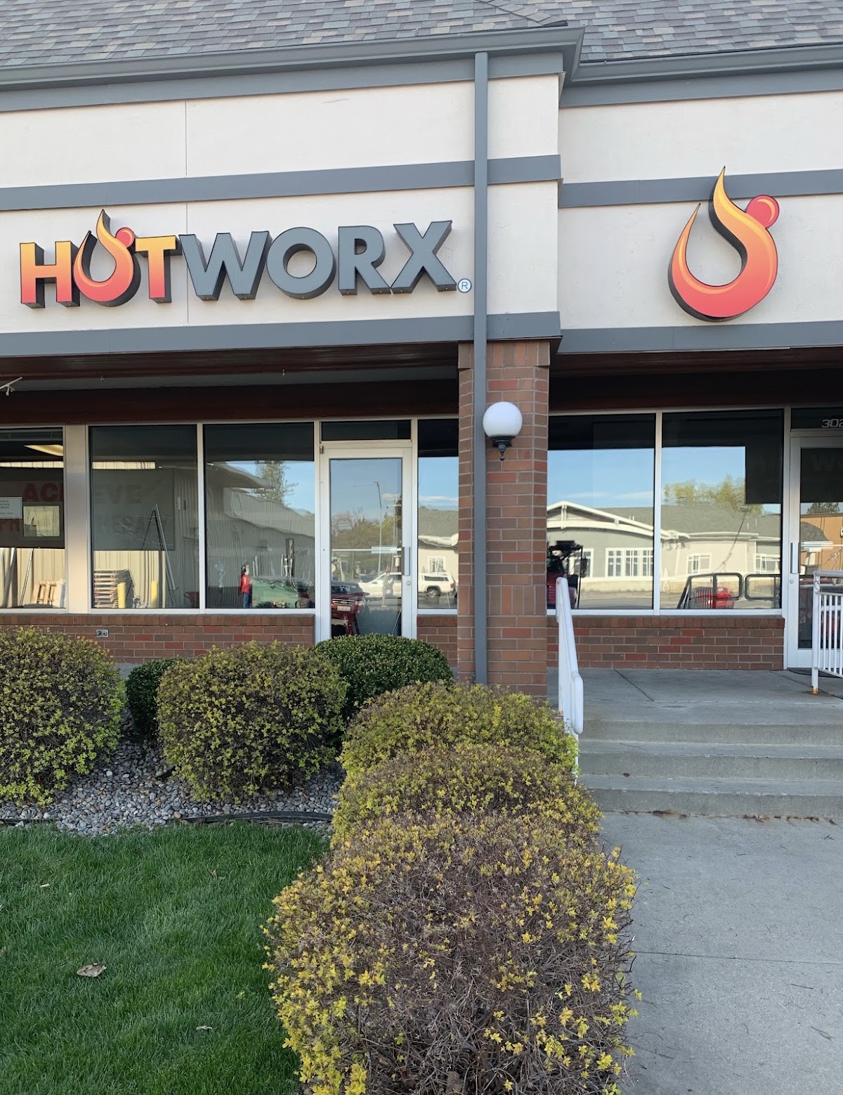 HOTWORX - Spokane, WA - South Hill - Photo 2