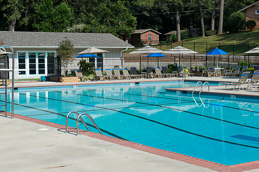 Huntley Hills Swim & Tennis Club