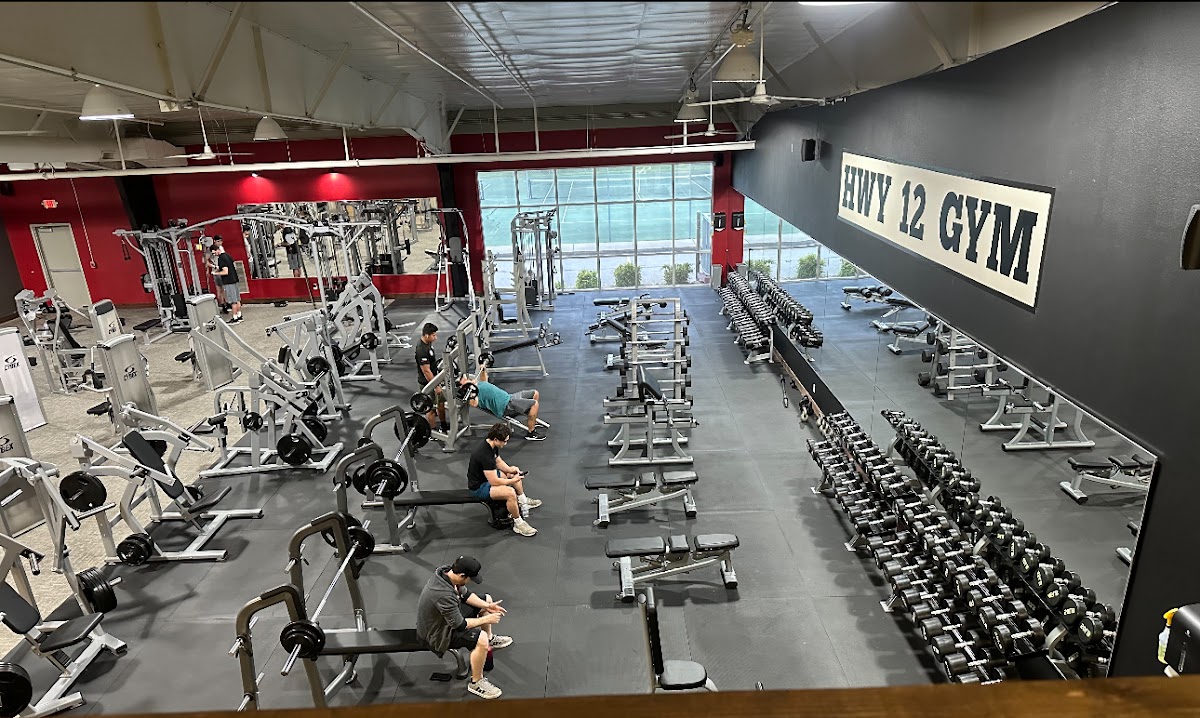 Hwy 12 Gym - Photo 1