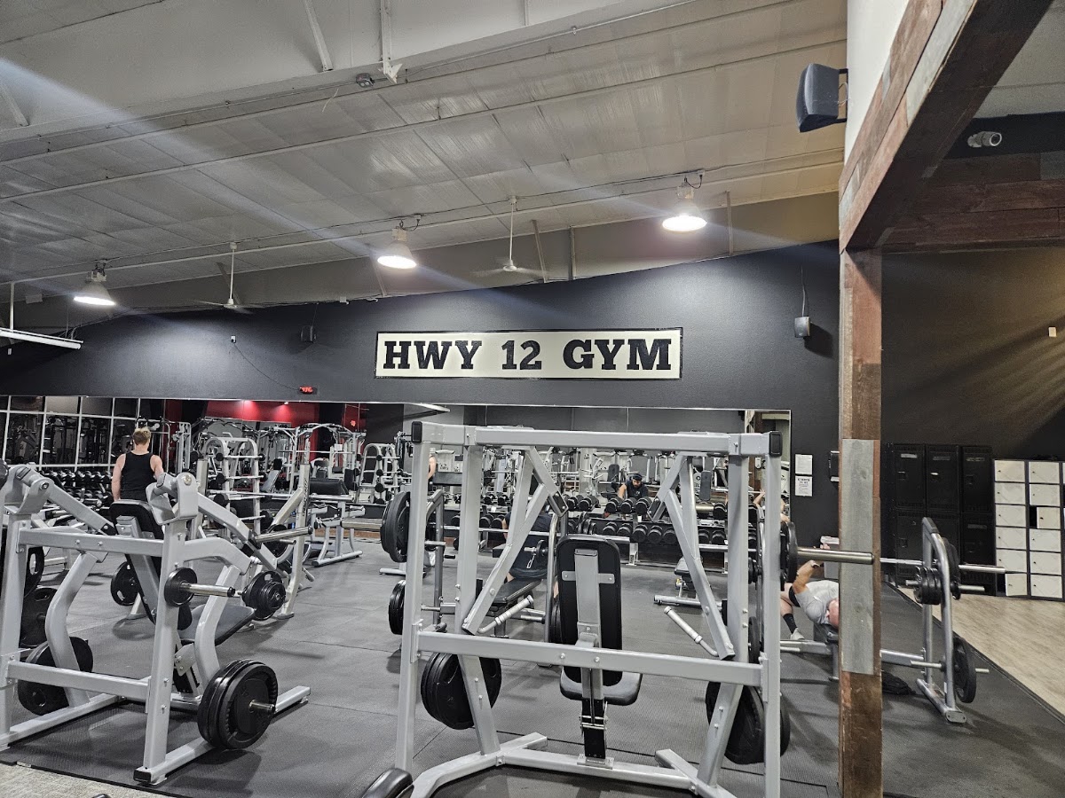 Hwy 12 Gym - Photo 2