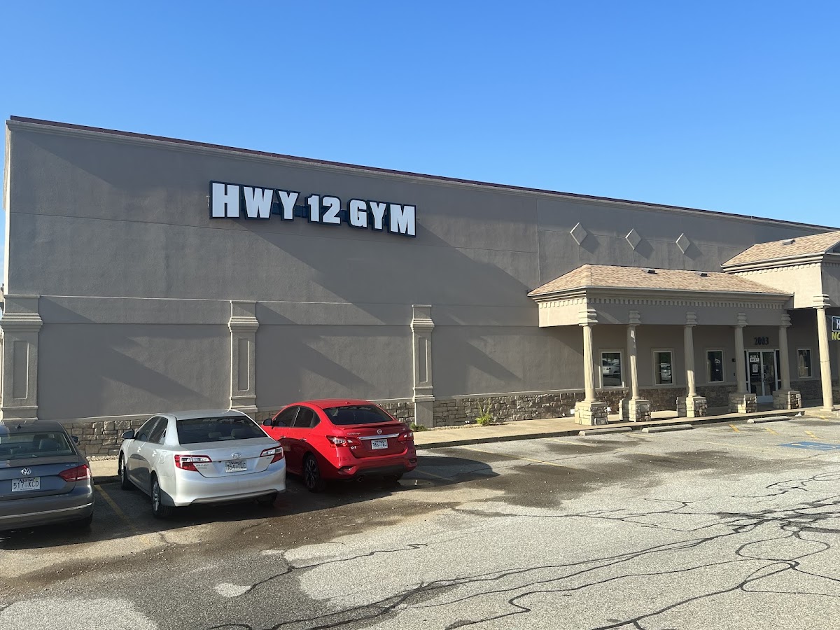 Hwy 12 Gym - Photo 3