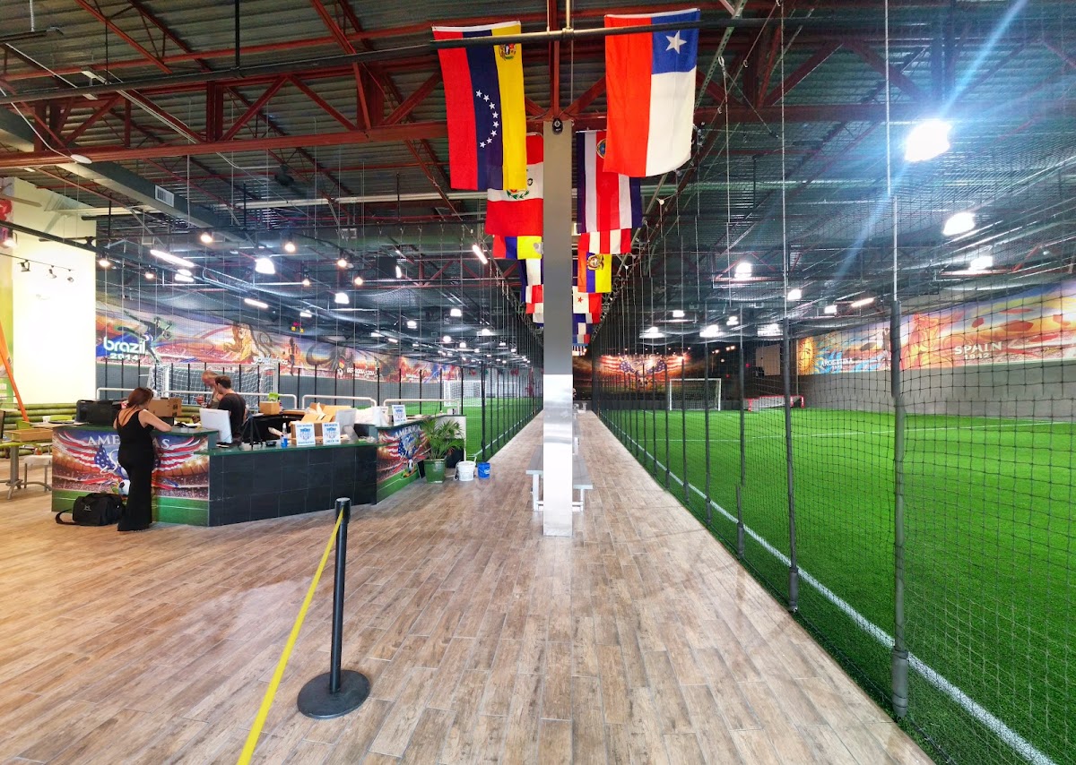 INDOOR SOCCER PLACE