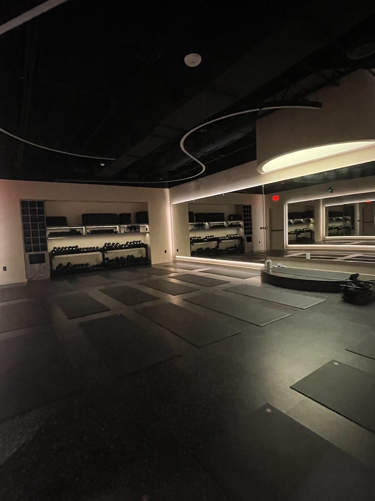 Indoor Workout - Photo 2