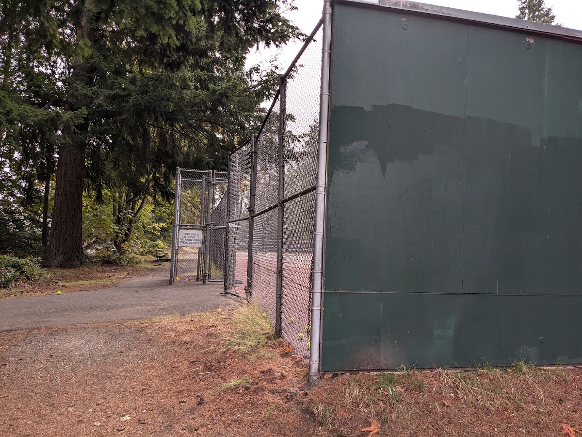 Interlake High School Tennis Courts - Photo 2