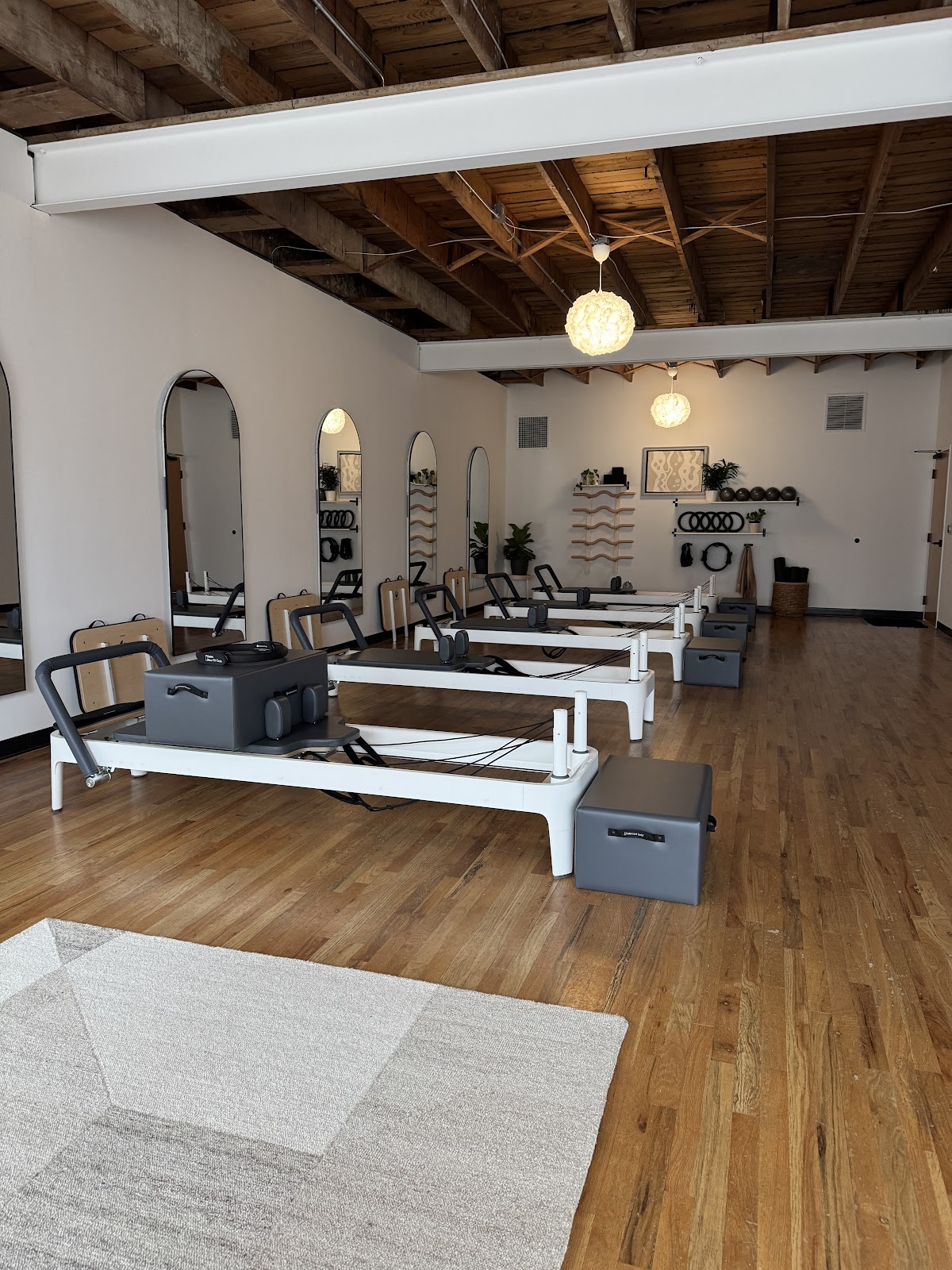 Internal Pilates - Photo 2