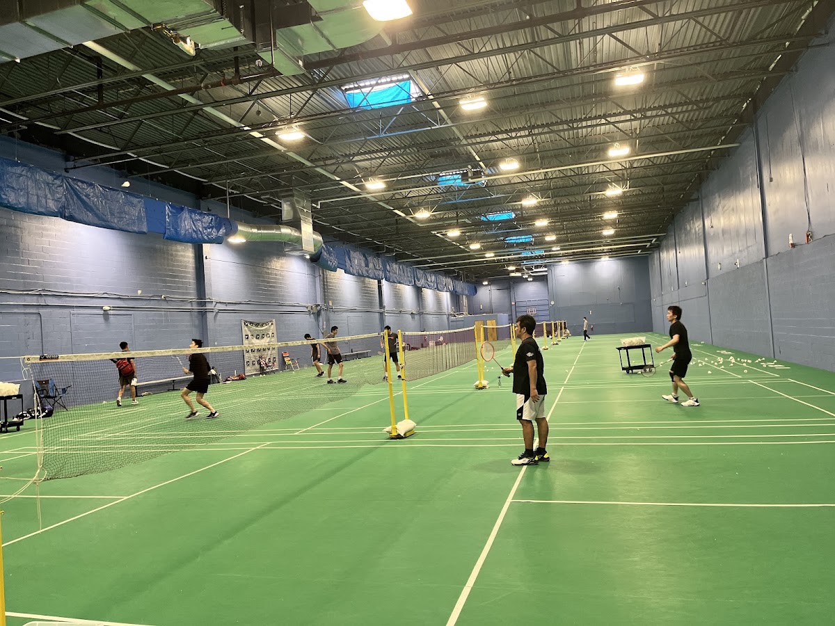 International Badminton - Photo 2