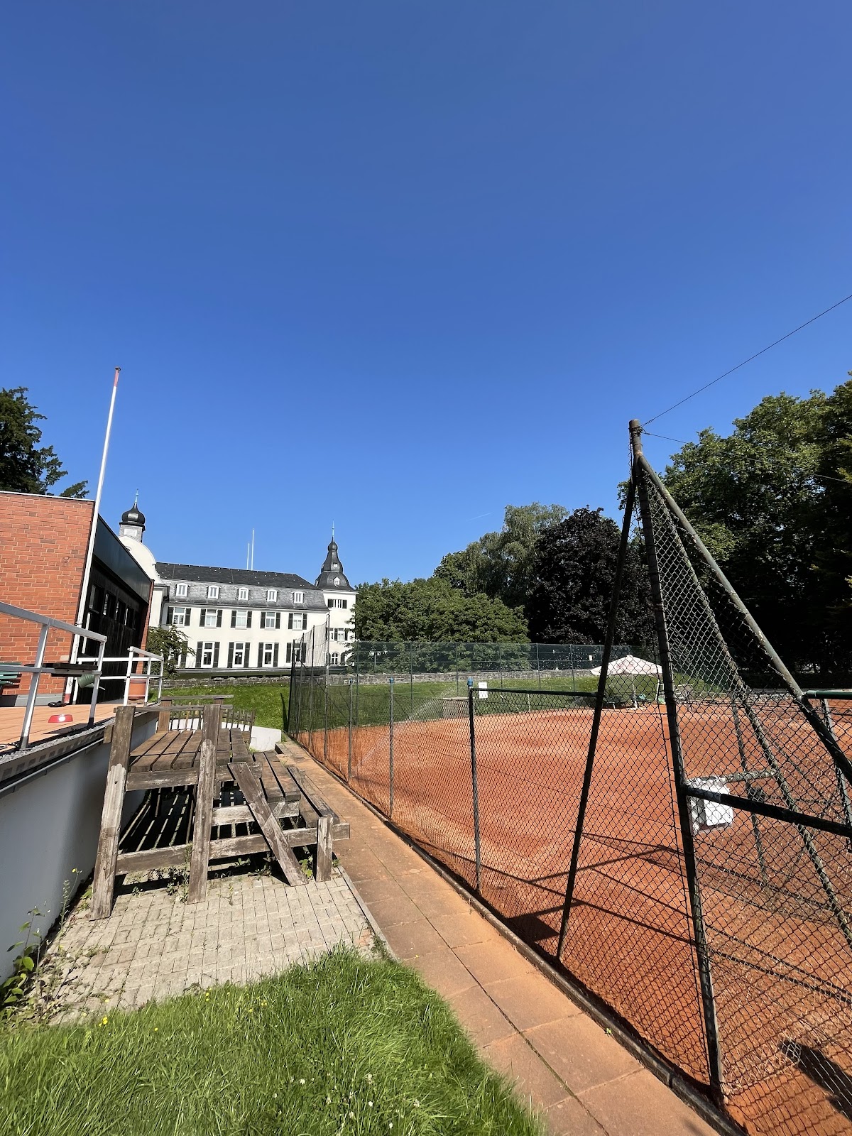 Internationaler Tennisclub Bonn-Bad Godesberg e. V. - Photo 2